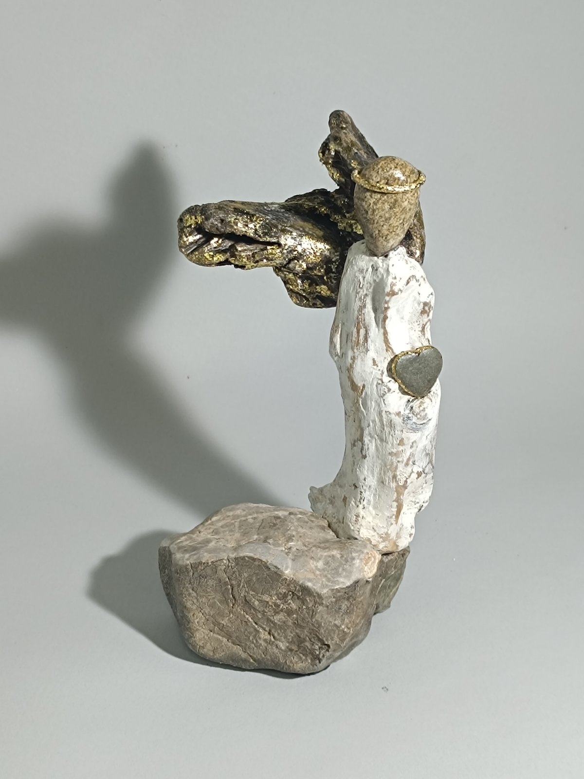 Корк, дърво и камък