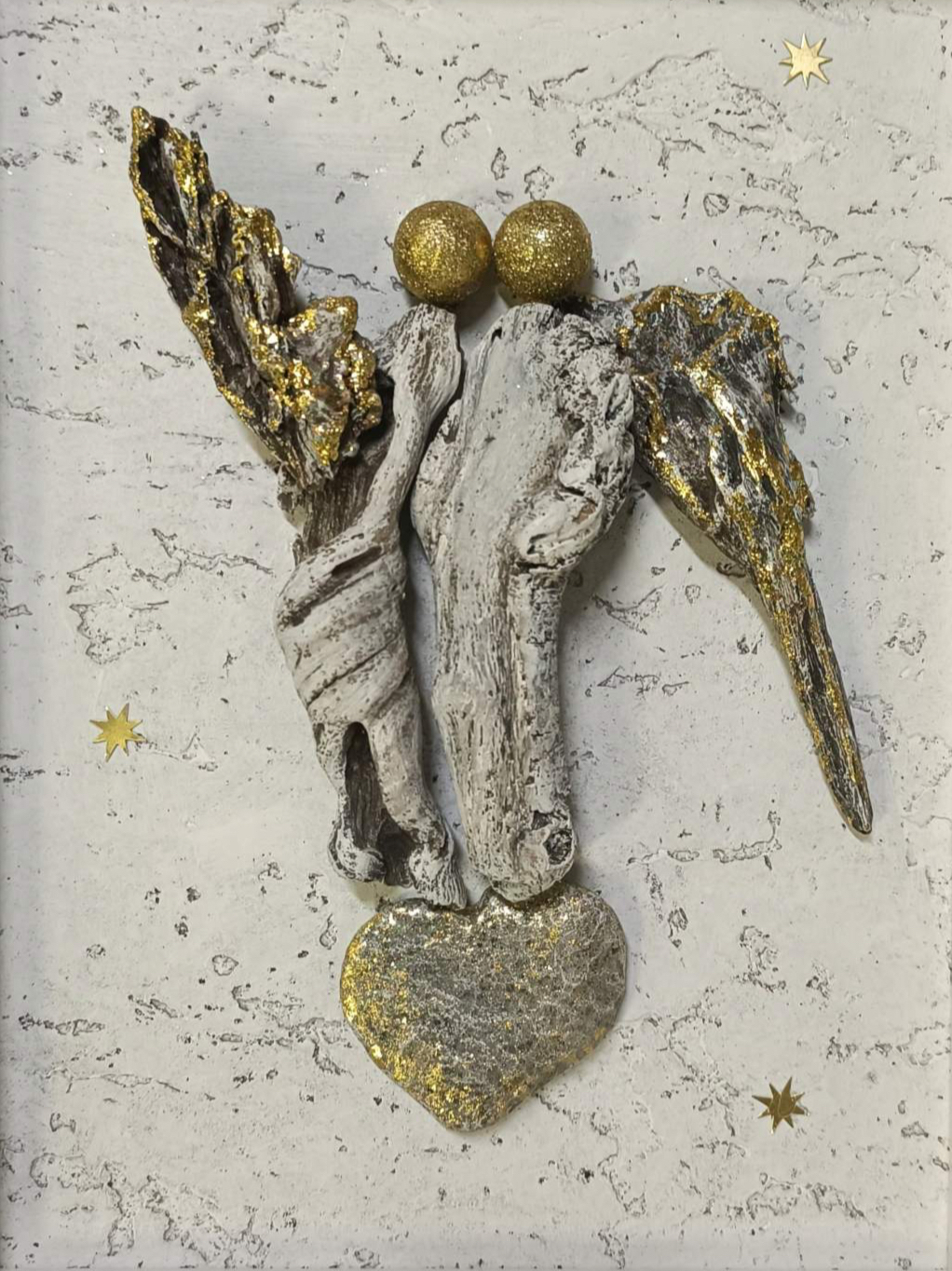 Корк, дърво и камък