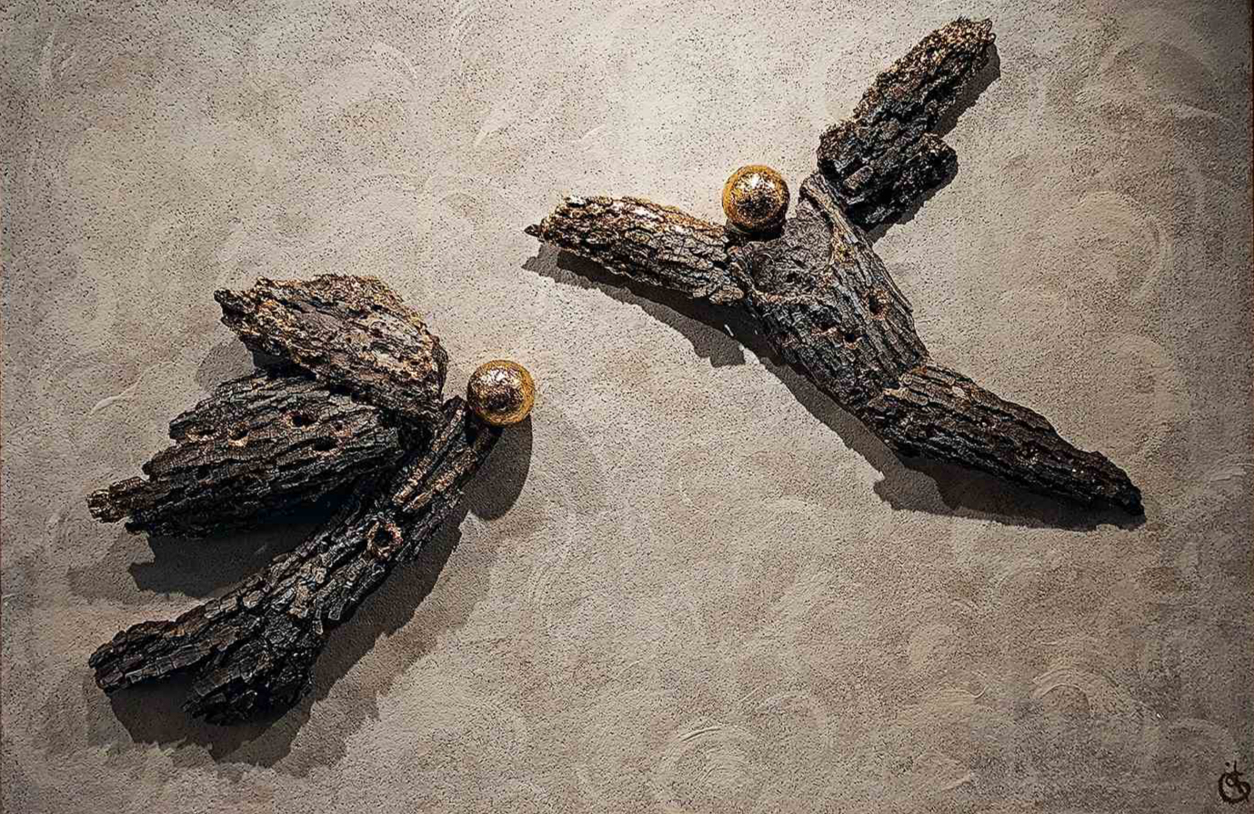 Корк, дърво и камък